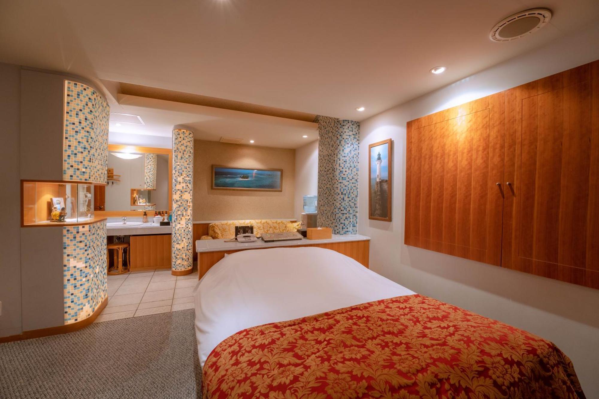 Eight Prince Hotel -Adult Only- Tokorozawa Exterior photo